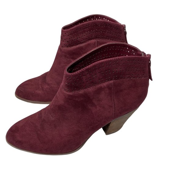Violet and Red Shoes - Violet and Red Sz 7 Ankle Boot Stacked Heel